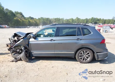 2018 Volkswagen Tiguan 2.0T Se/2.0T Sel z USA, uszkodzony, nr VIN 3VV3B7AX7JM218495